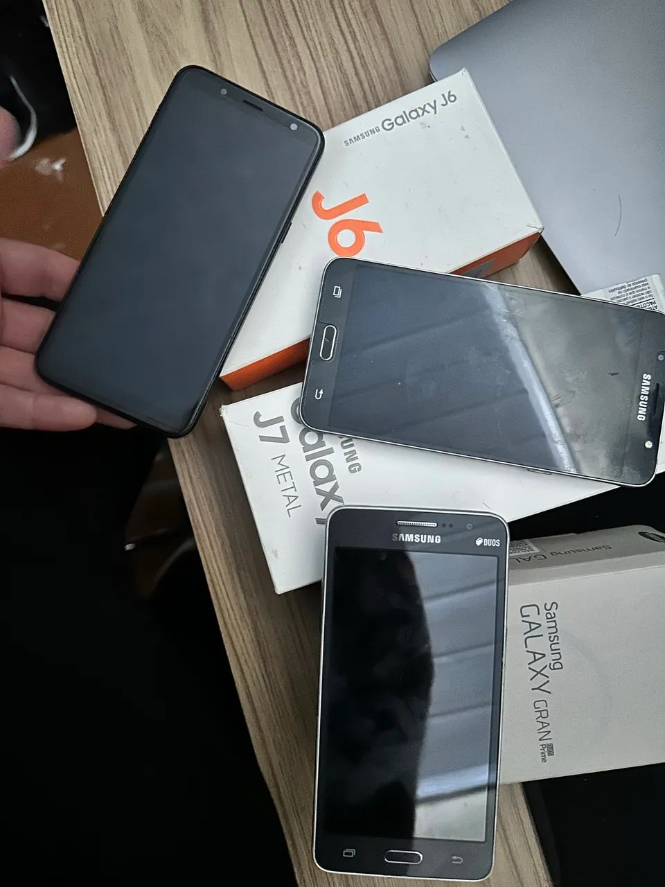 3 celulares 