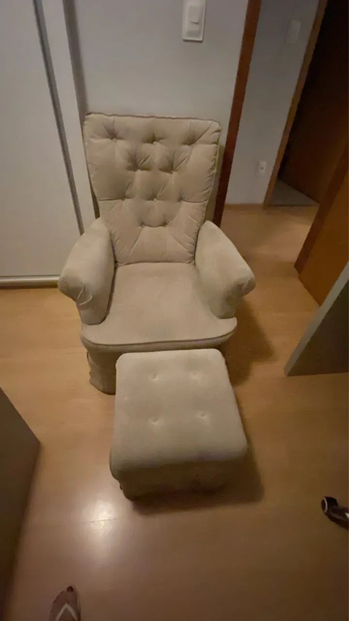 Poltrona de amamentação 