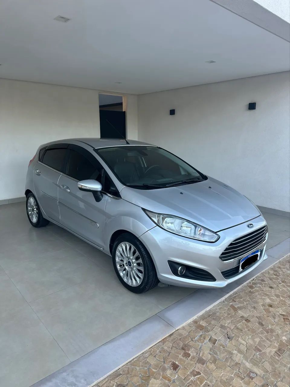 Ford Fiesta Fiesta TIT./TIT.Plus 1.6 16V Flex Aut. 2016