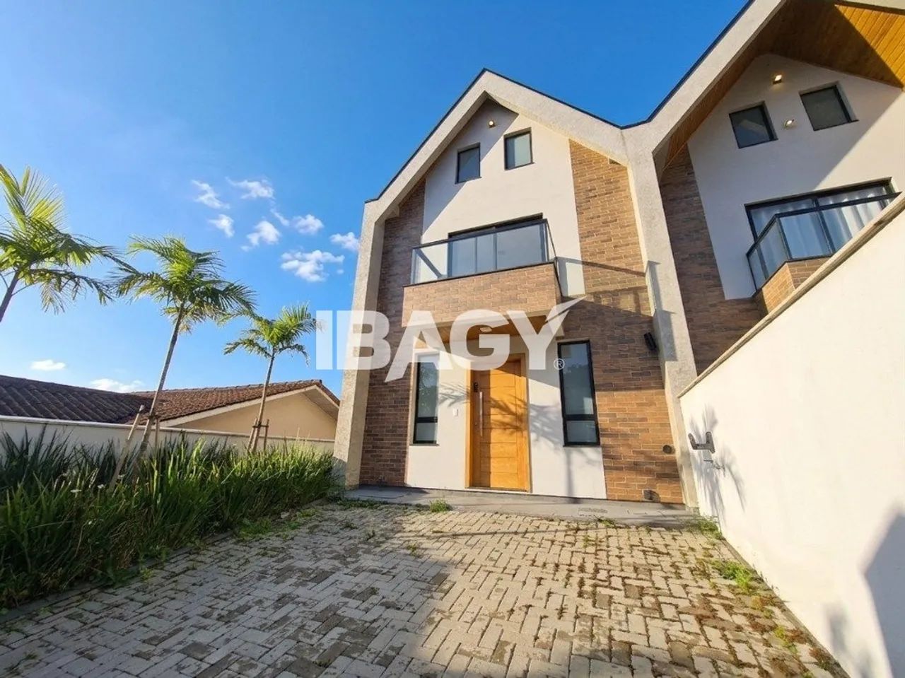 Excelente Casa em Condominio 2 dormitório(s) em Centro - São José