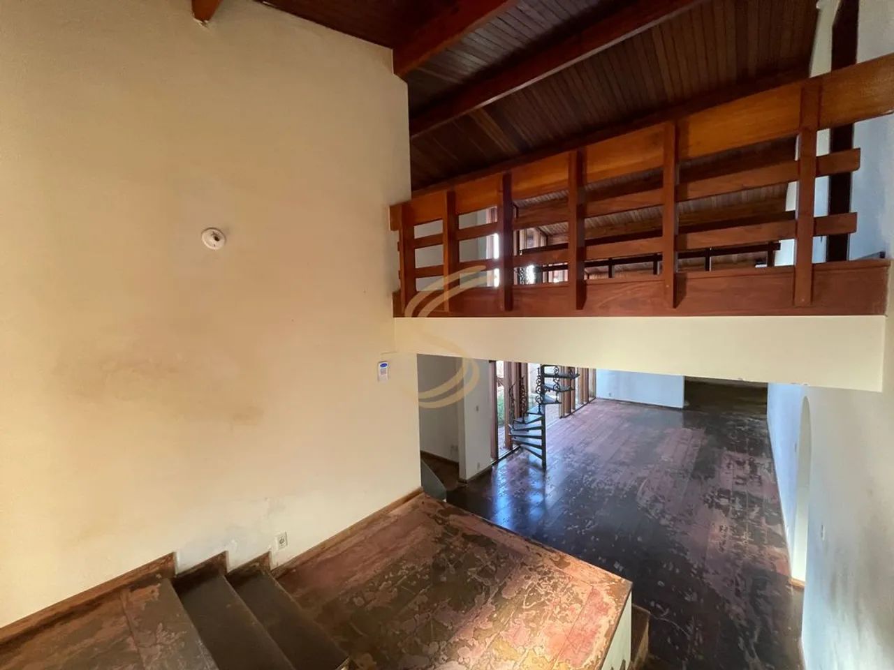 Casa Exclusiva no Centro com 858 m² de Terreno e 4 Quartos - Foto 4