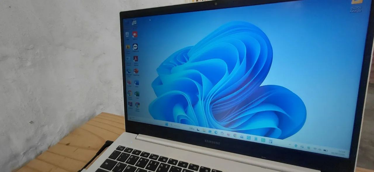 VENDO NOTBOOK SANSUNG  - Foto 2