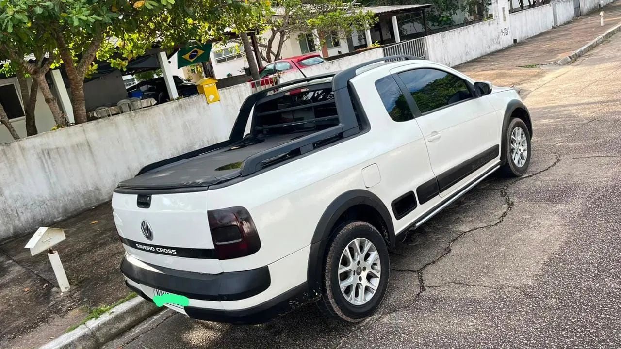 Volkswagen Saveiro Cross 1.6 MI Total Flex 8V CE 2014 - Foto 3