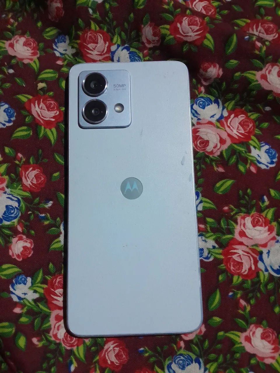 Vende se moto g84 ou troco em um iPhone XR