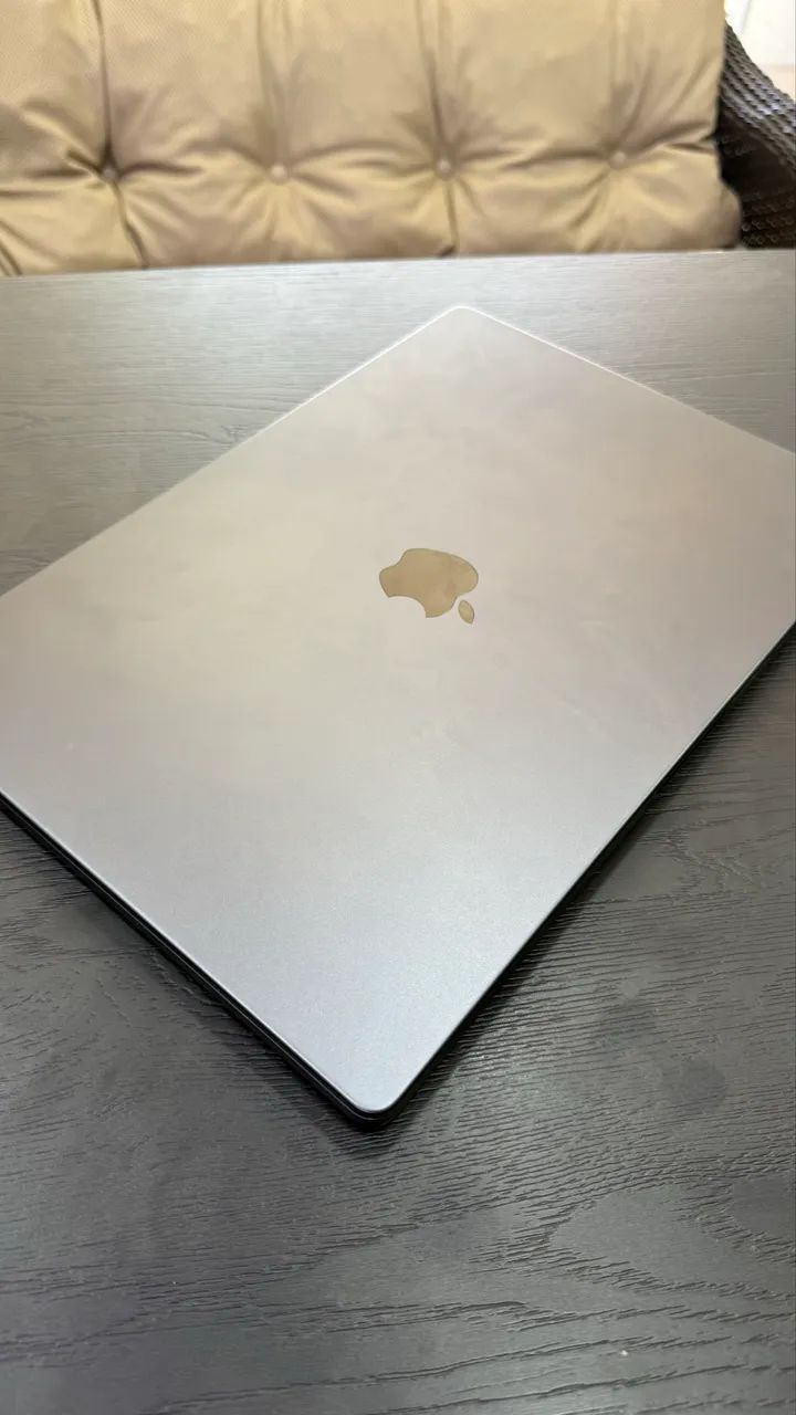 MacBook Pro M4 PRO - Foto 3