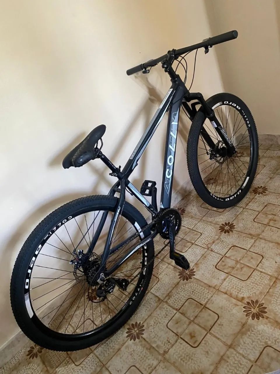 Vende-se um bicicleta 