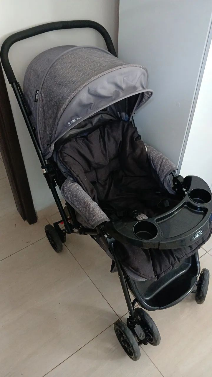 Carrinho de bebê + bebê conforto 