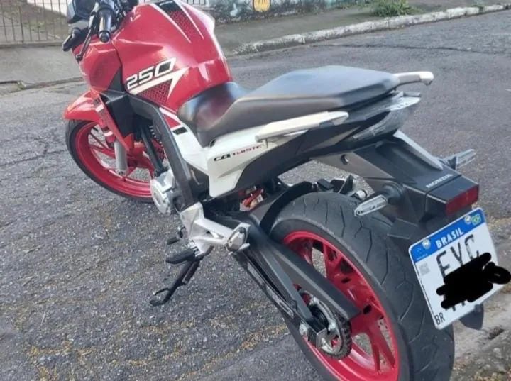 CB TWISTER 250 - Foto 2