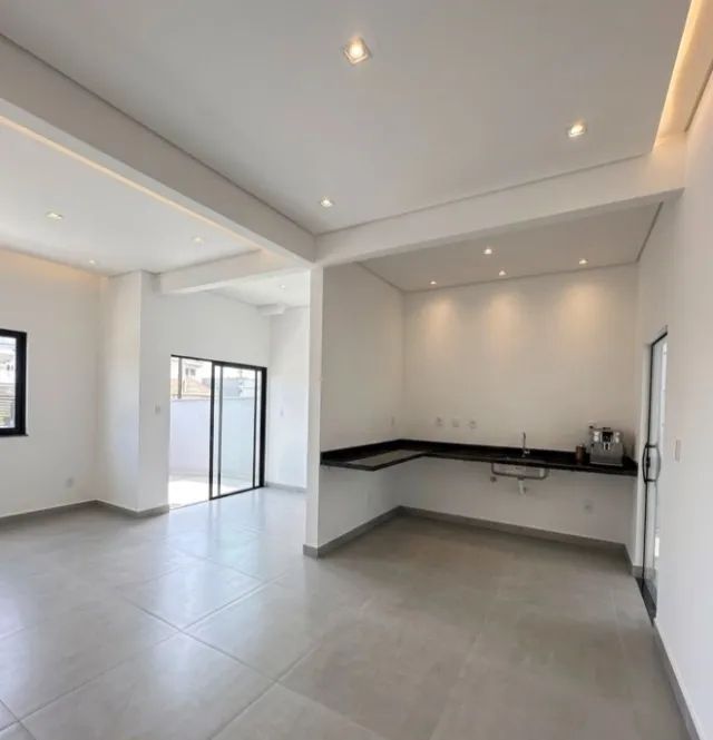 Alugo Casa Com 4 quartos  - Foto 3