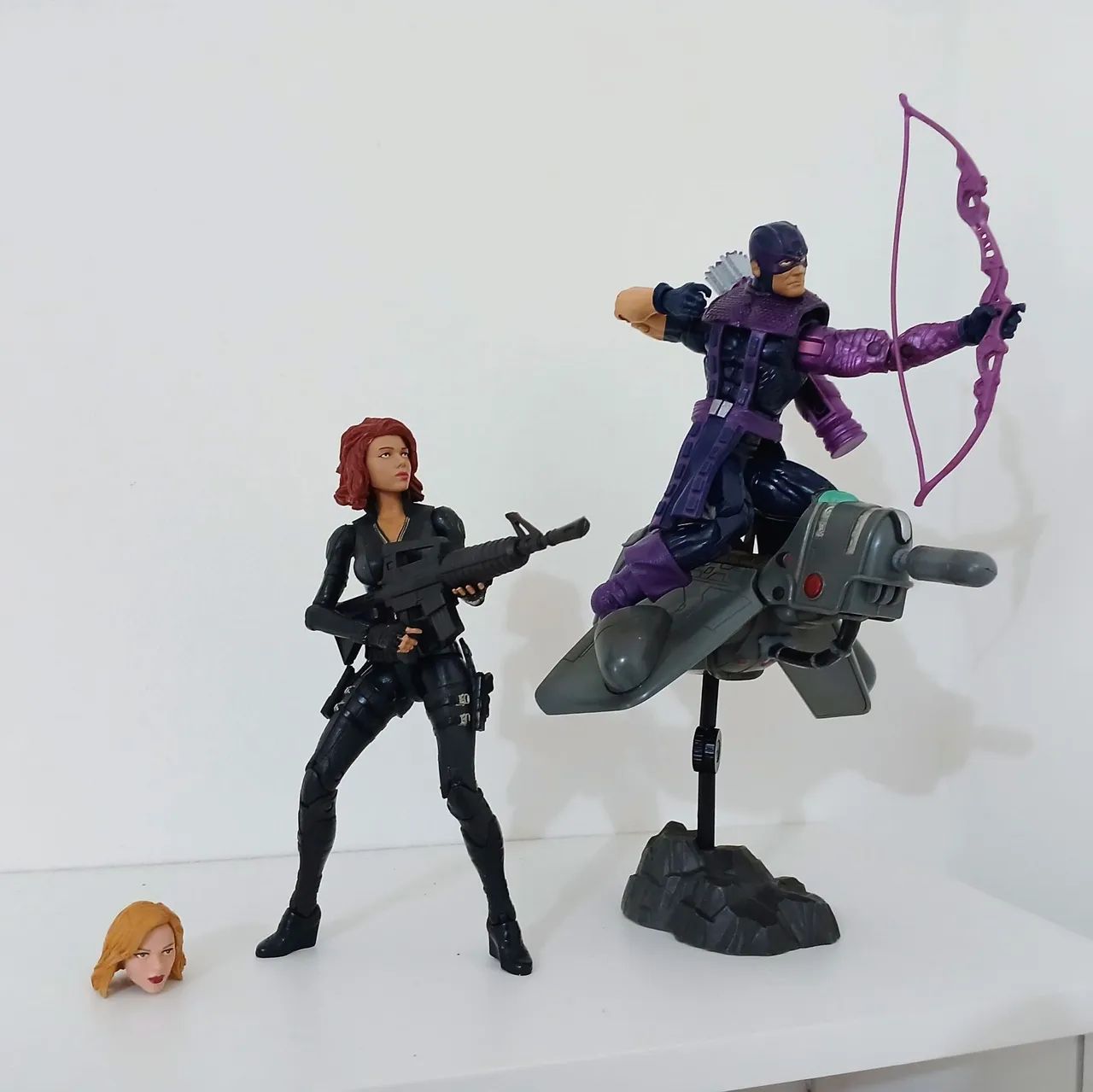 Viuva Negra e Gavião Arqueiro Marvel Legends  - Foto 2