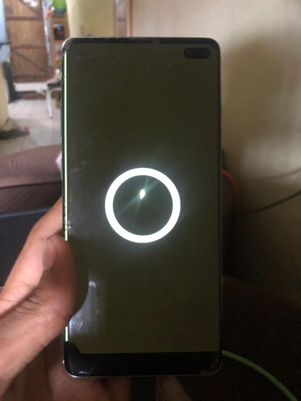 Vendo celular Samsung galaxy 10s+ com bateria viciada  