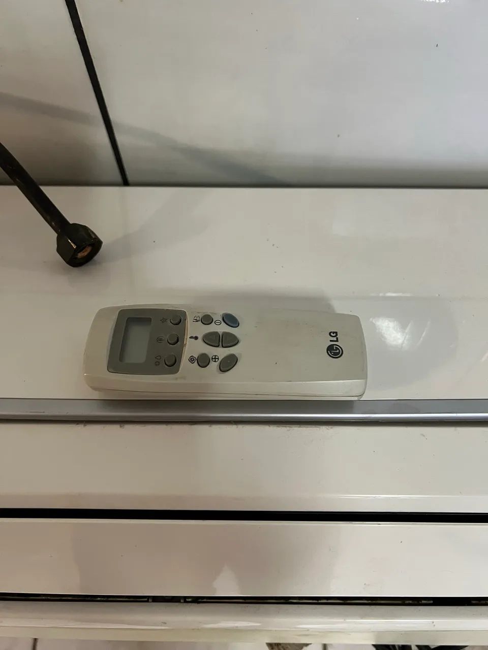 Vendo ar condicionado 9000 bttus com defeito  - Foto 3