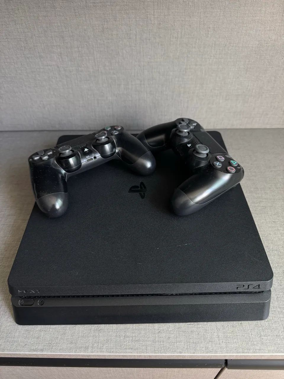 PS4 Slim 1T - Foto 3