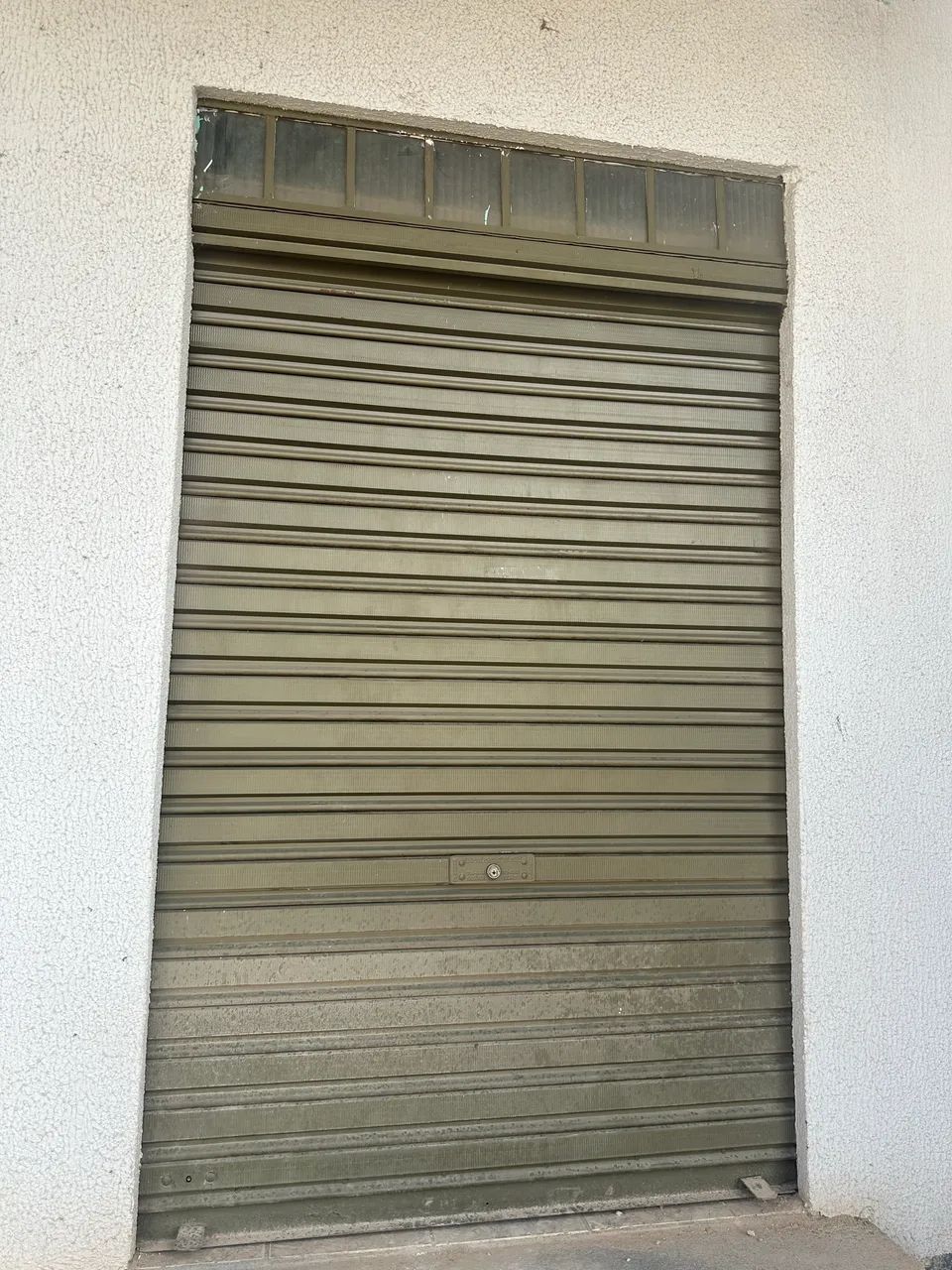 2 Porta de aço comercial enrolar 