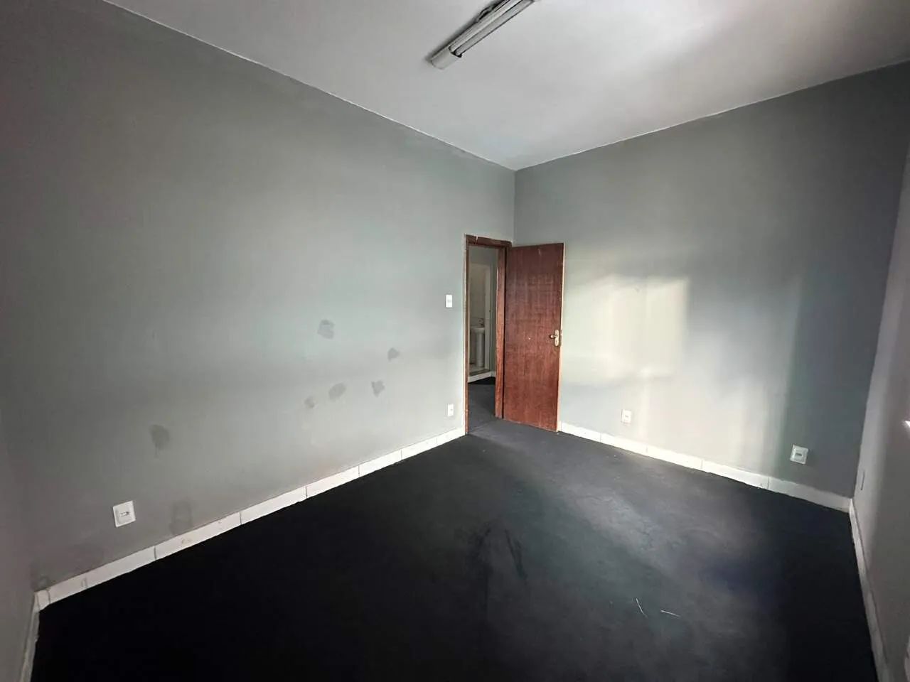 Sala para alugar no Barreiro - Foto 4