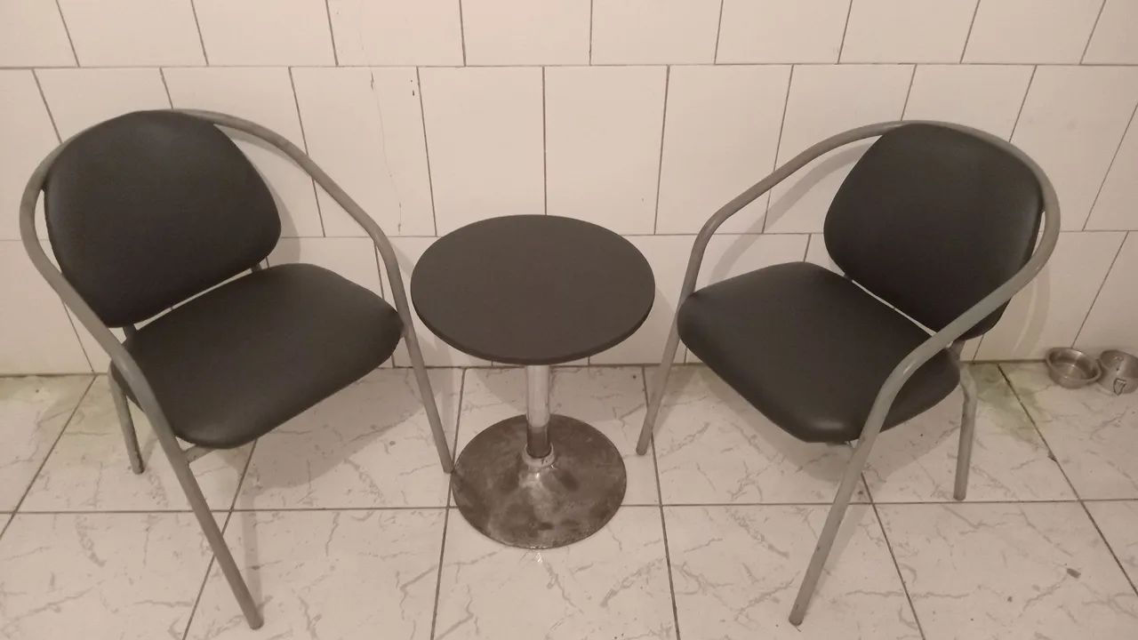 Cadeiras + mesa - Foto 3