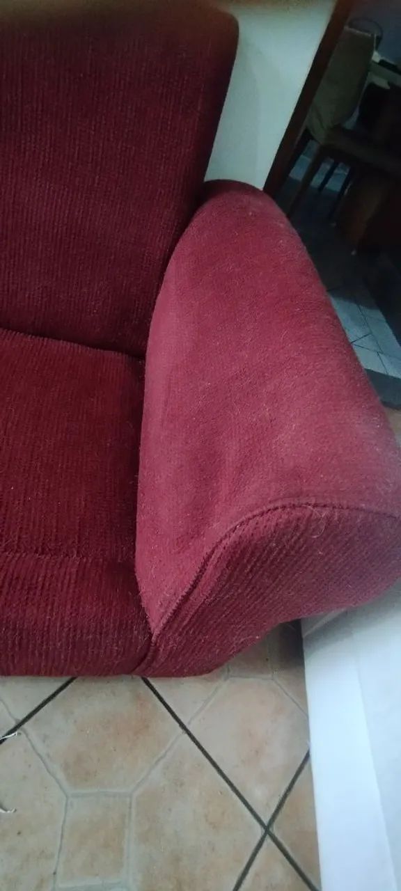 Sofá grande e confortável 4 lugares vermelho - Foto 3