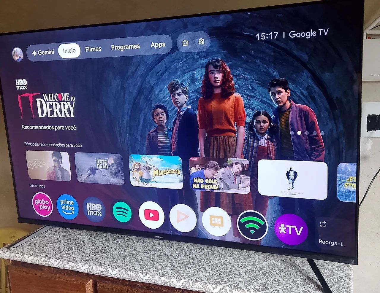 Vendo Smart tv Phillips 50 4k Google TV comando de voz
