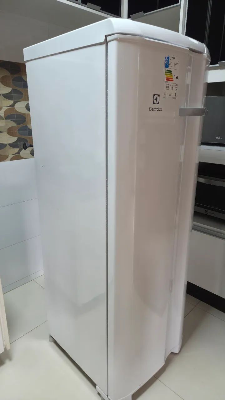 Freezer electrolux fe23 197 litros - Foto 4