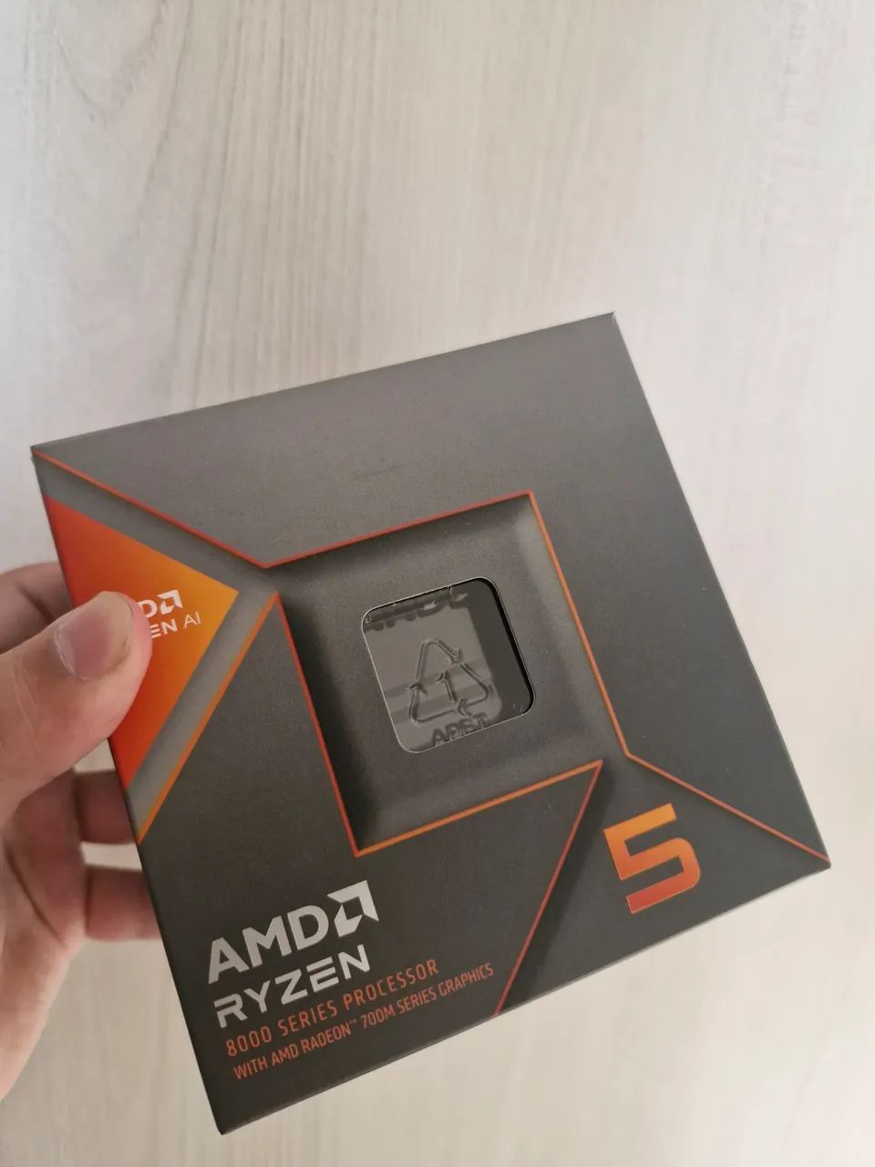 Ryzen 5 8600go - Foto 2