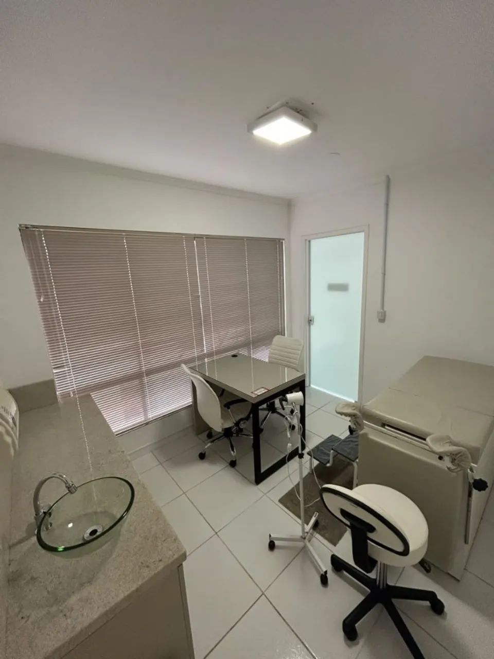 CONSULTÓRIO MÉDICO COMPLETO - Foto 2