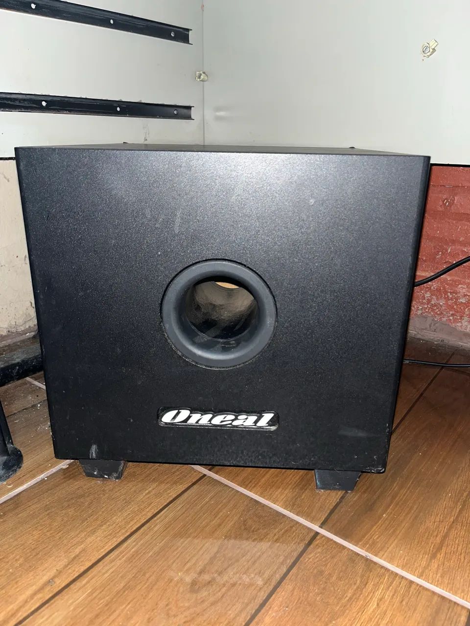 Amplificador + subwoofer ativo + 4 caixas - Foto 4