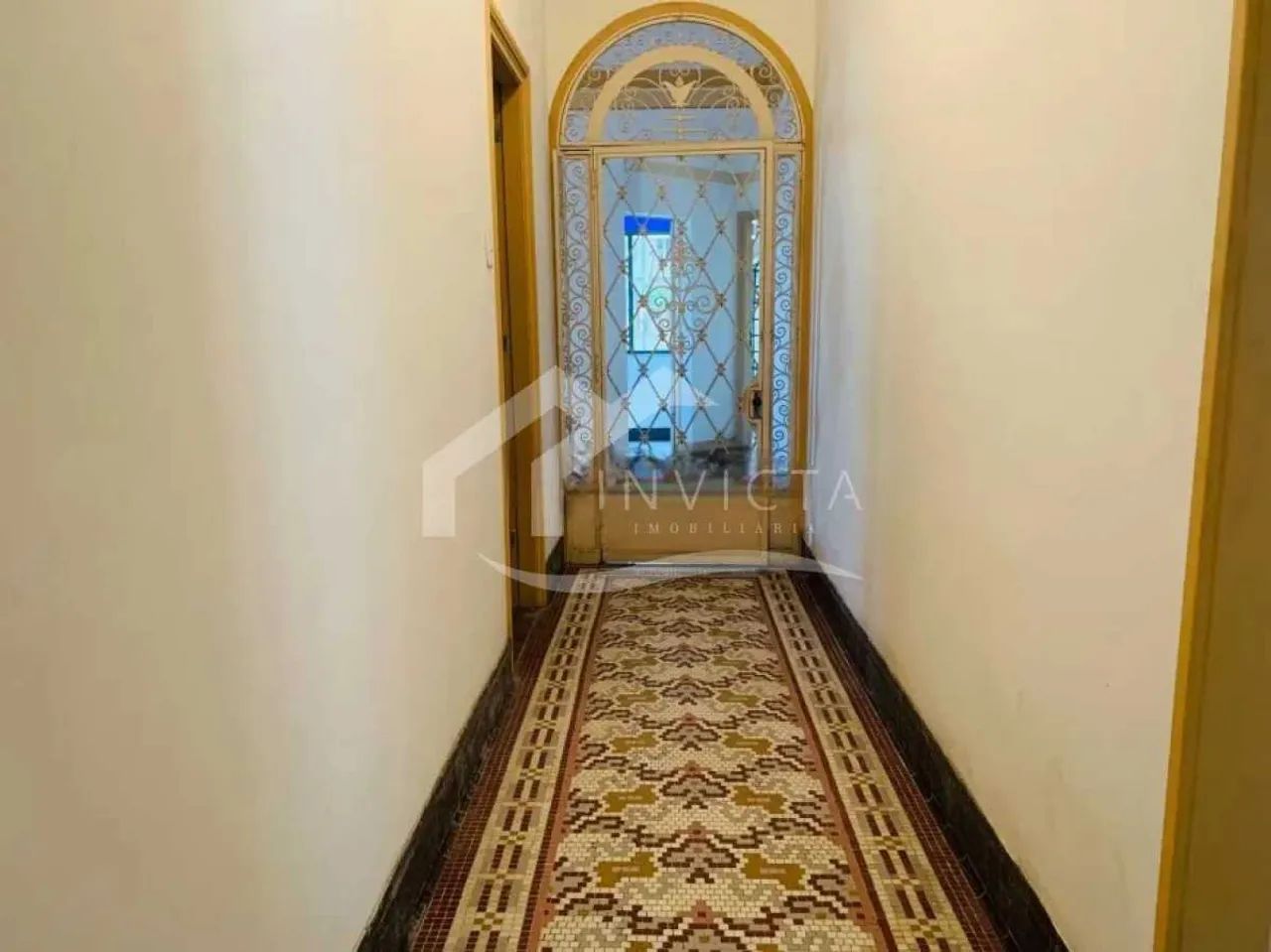 Sofisticação, exclusividade e uma vista privilegiada em meio ao verde. - Foto 5