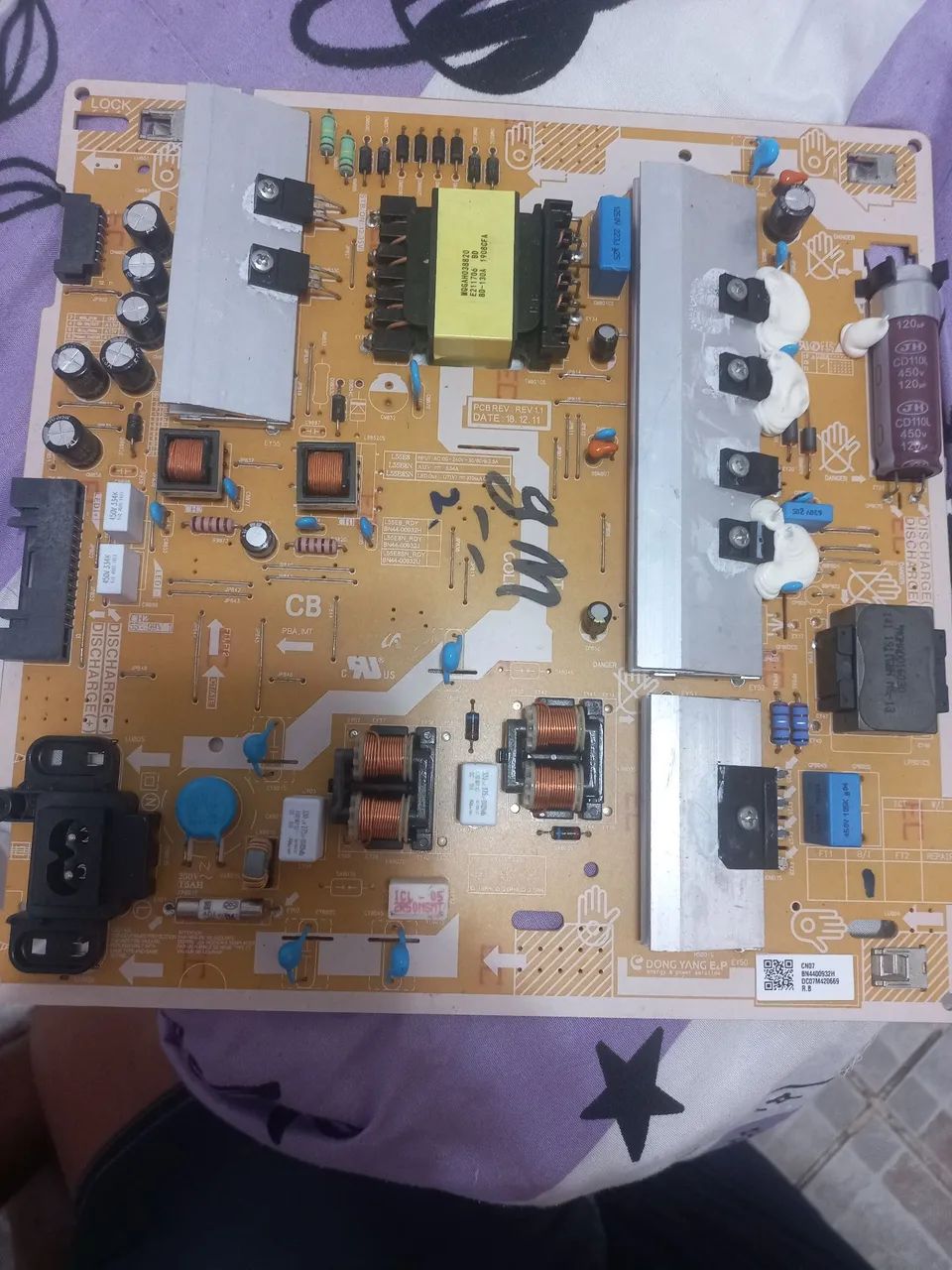 Placa da fonte bn440932h