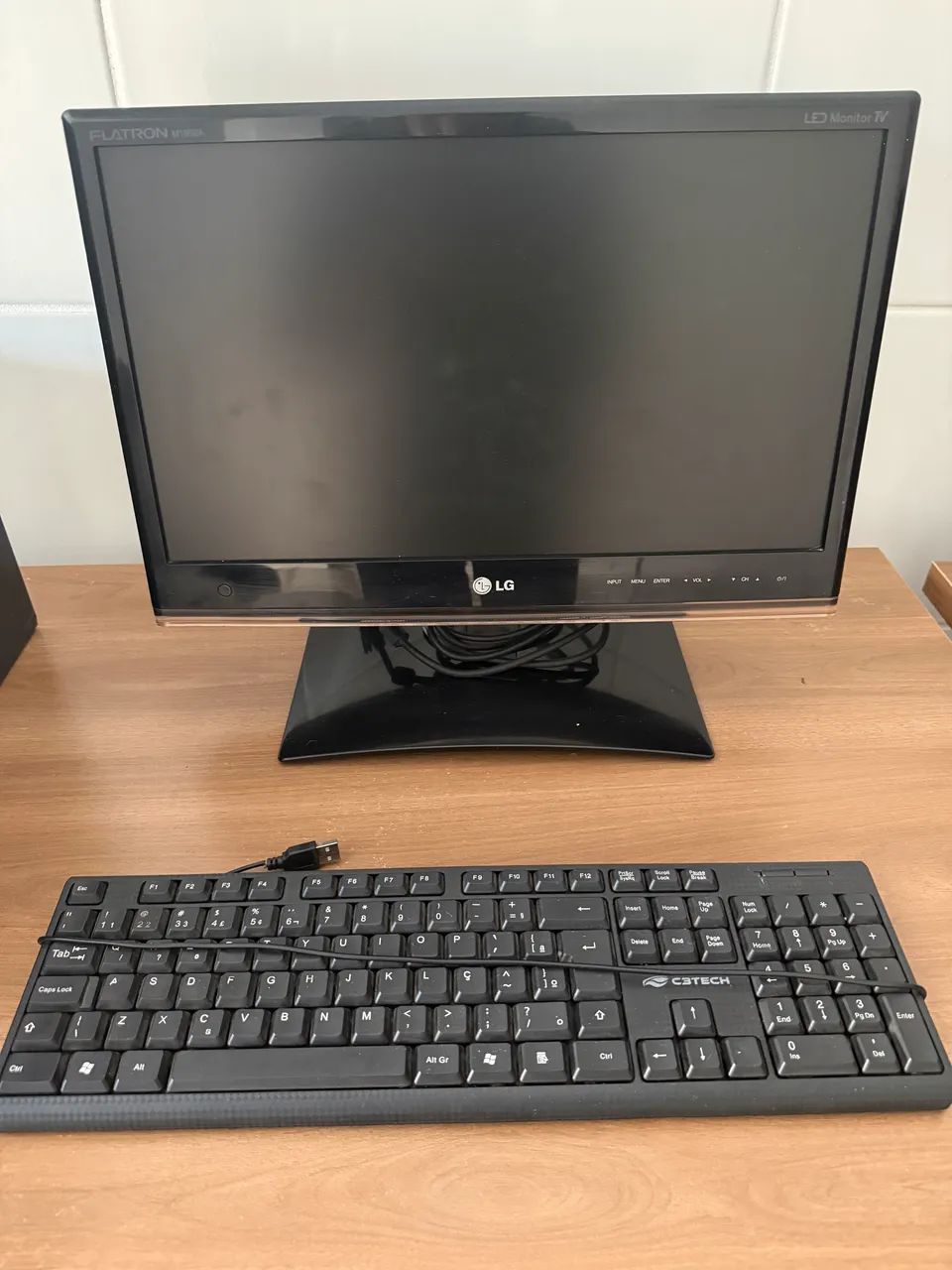 Monitor LG + teclado 