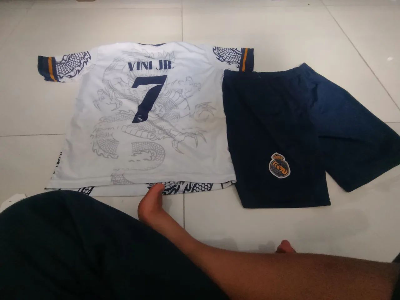 Blusa e calção