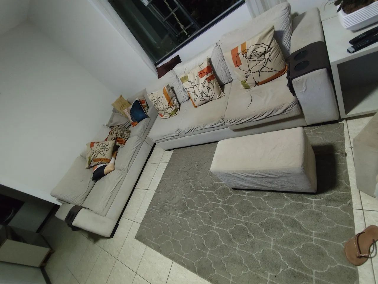 Vendo esse lindo sofá  - Foto 4