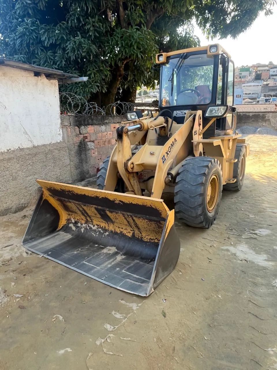 Pá carregadeira XGMA  XG918