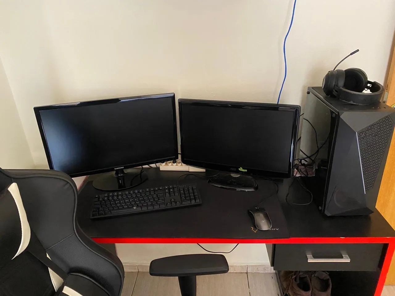 Selling complete gaming PC419360052809584643