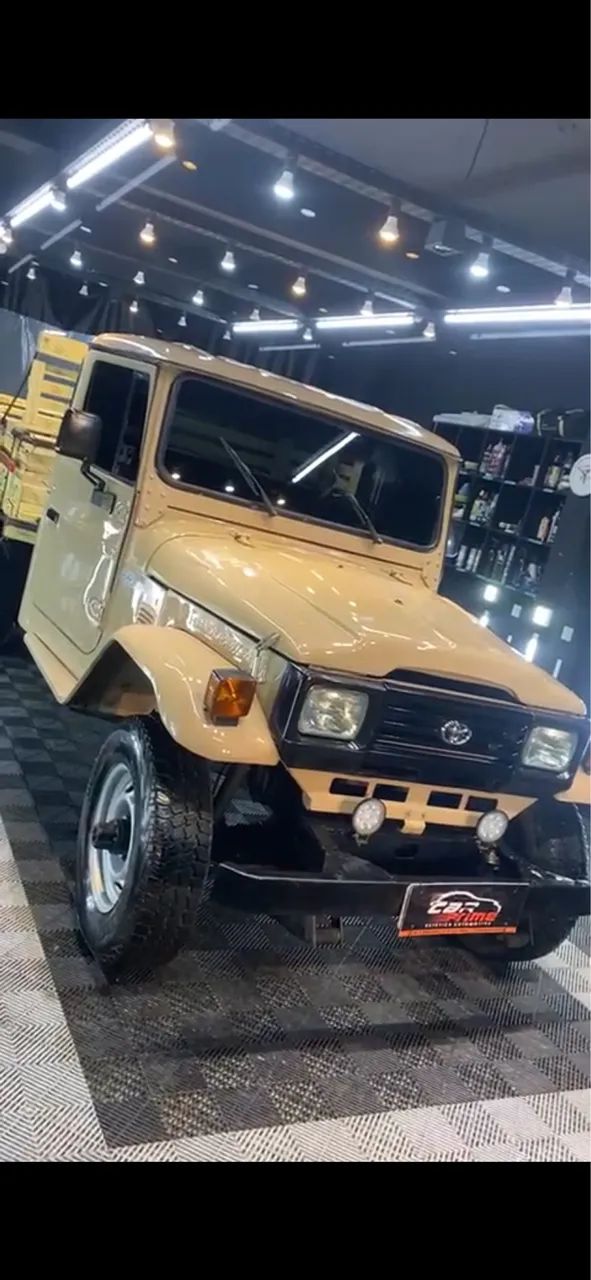 Toyota Bandeirantes 4x4 - ano 1984