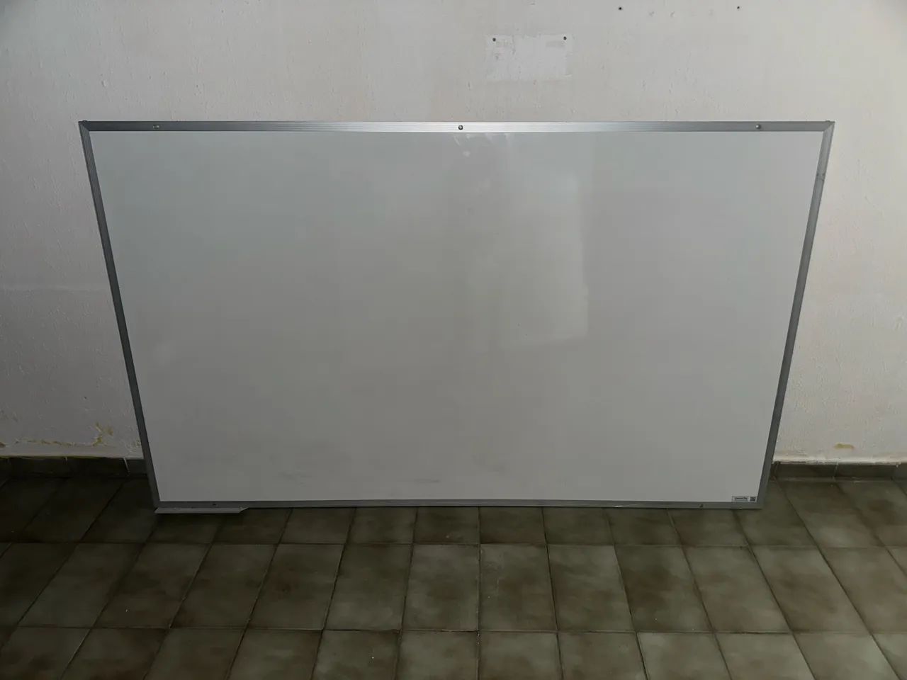 Lousa tec , ideal para sala de curso palestra , escola etc 