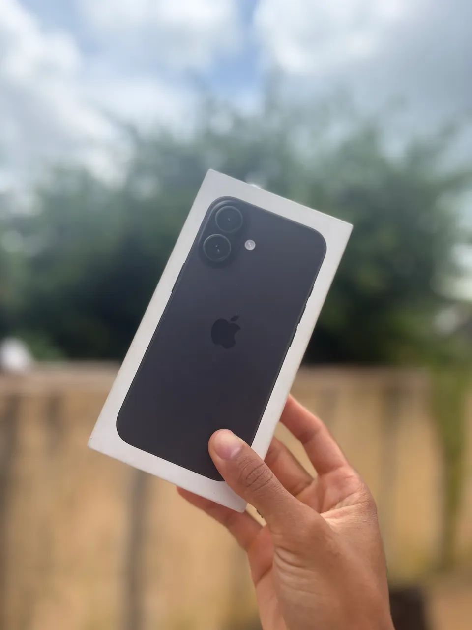 iPhone ? 16 preto 128 GB