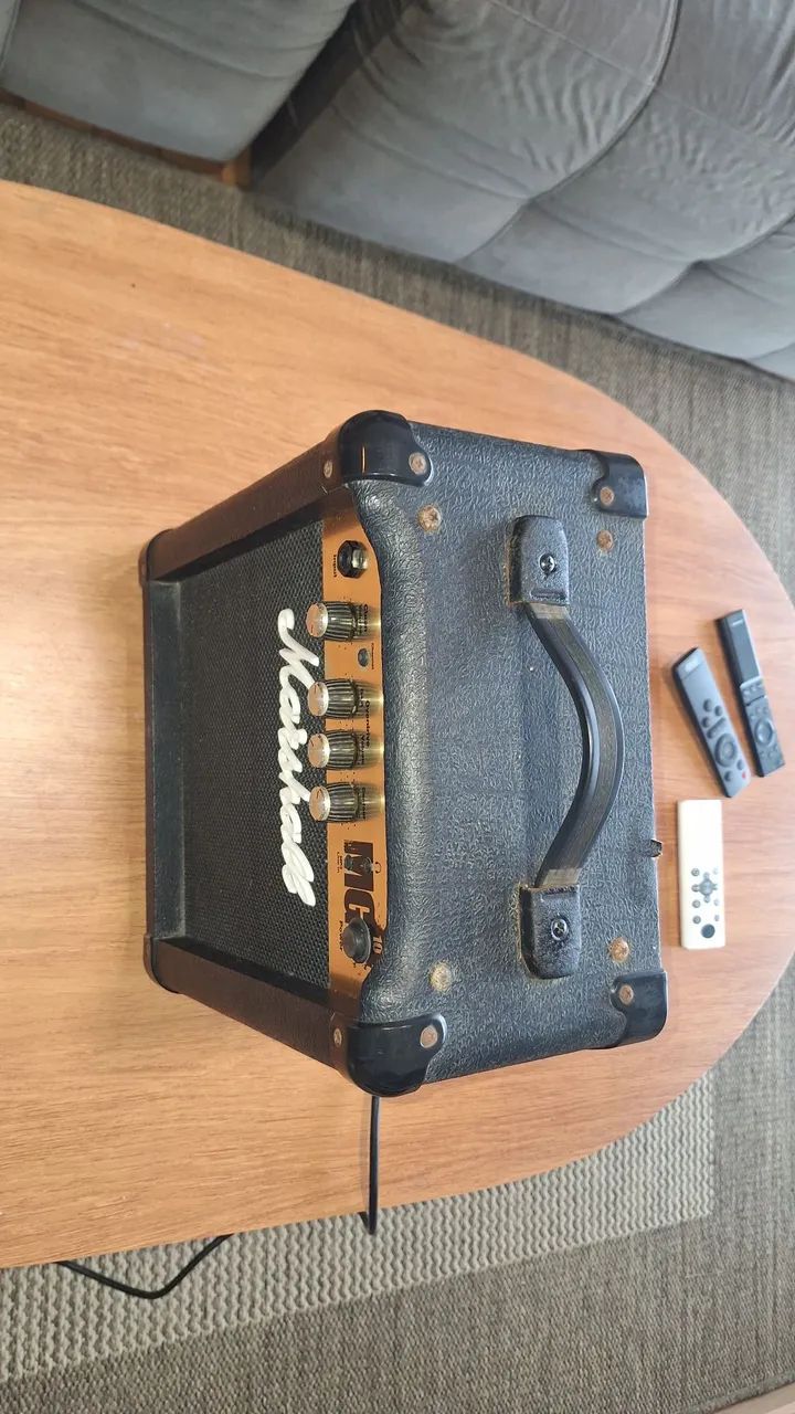 Amplificador Marshall MG10 - Foto 2