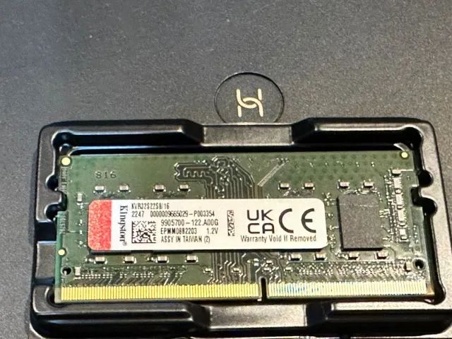 Memoria 16gb P/ Notebook Kingston Ddr4 3200 Kvr32s22s8/16