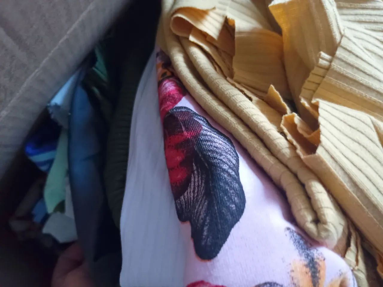 Caixa tecidos variados 