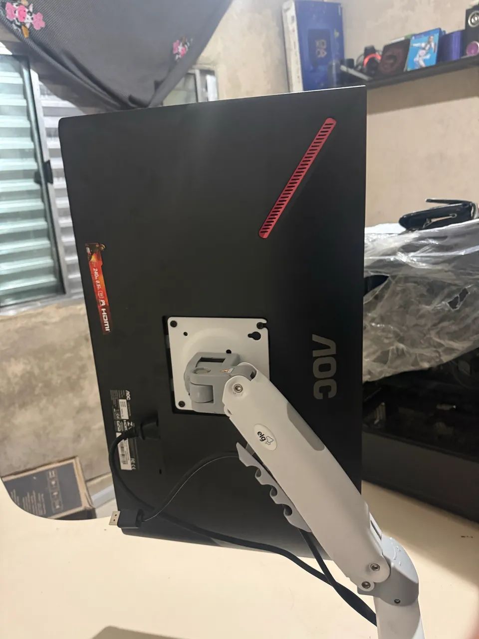 Monitor AOC 240hz 0.5ms - Foto 3