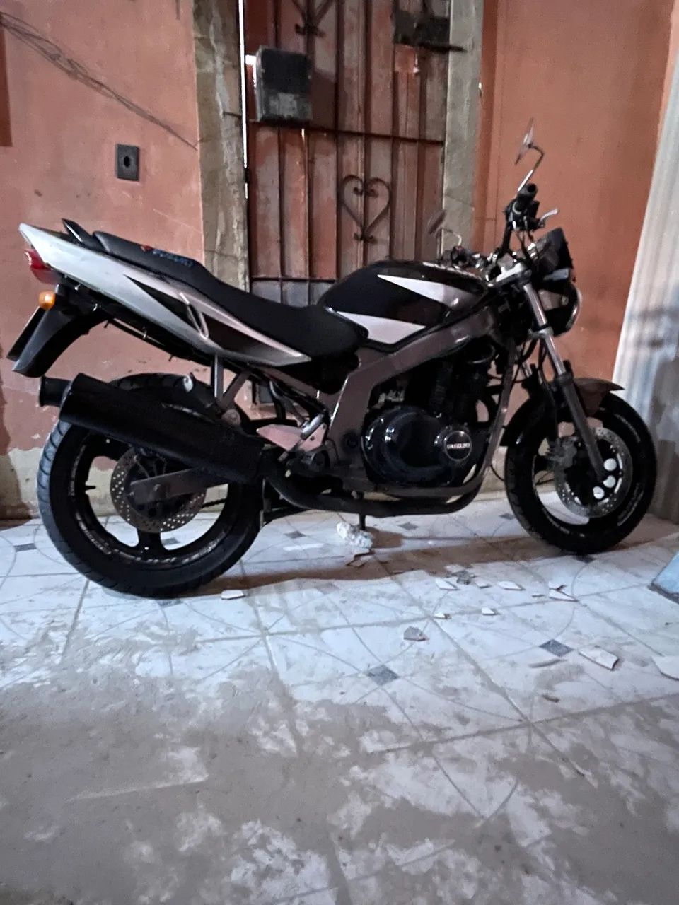 Suzuki GS 500e - Foto 2