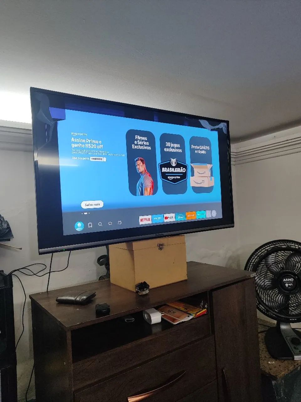 Televisão panasonic 40 pol LCD LED lateral tela quebrada mas dá para usar - Foto 2