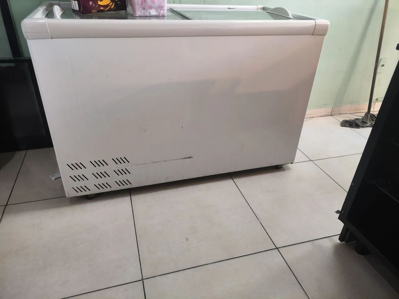 Freezzer Esmaltec
