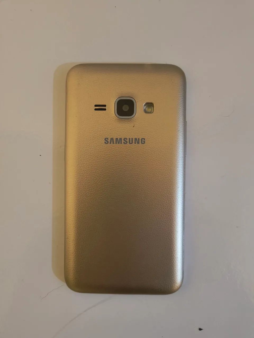 Galaxy J1 2016