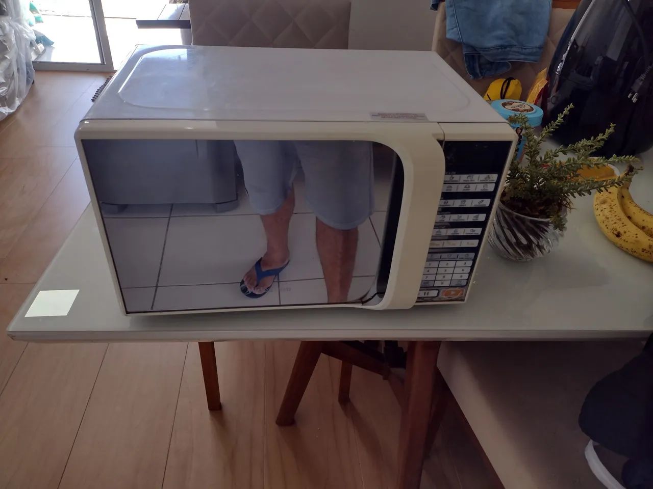 Microondas Midea em ótimo Estado, funcionando perfeitamente 