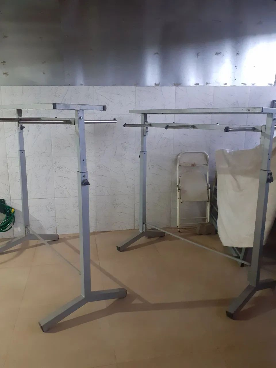 EXPOSITORES DE FERRO, SÃO 2 EXPOSITORES - Foto 5