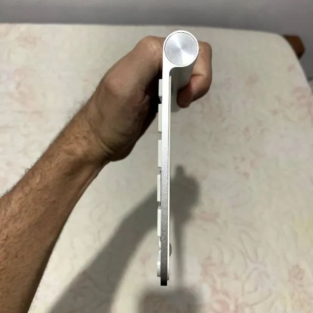 Teclado Apple (a pilha) com conexão bluetooth - Foto 2