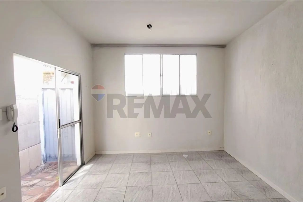 Casa com 2 quartos , com 100m² , no Santa Tereza