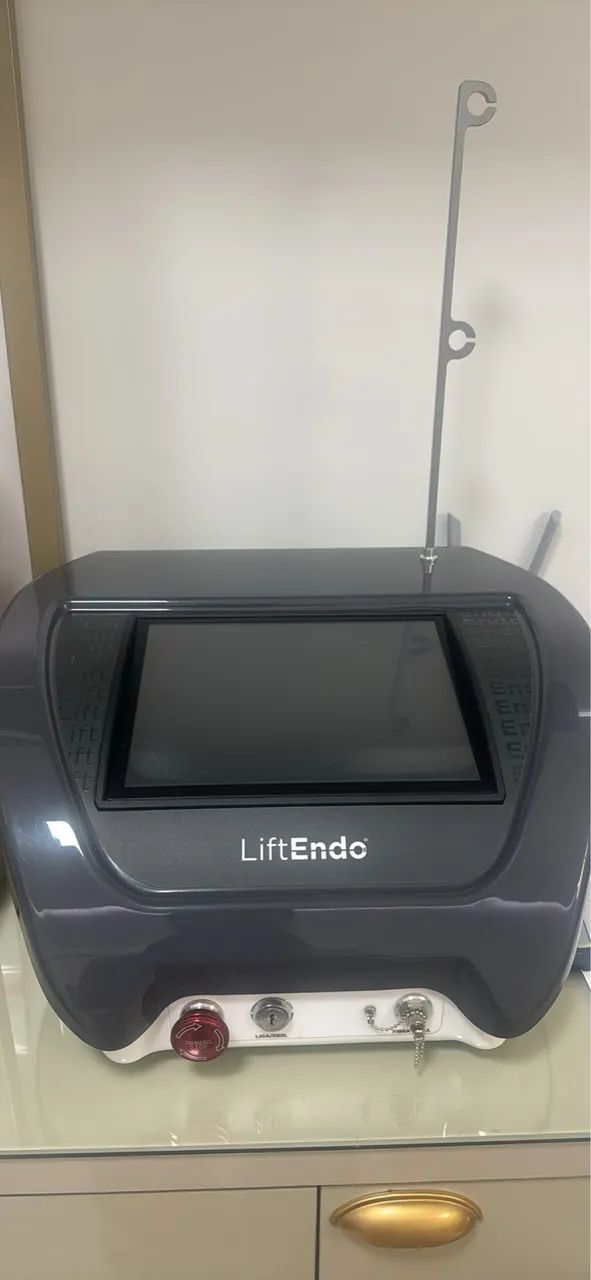 VENDO MÁQUINA DE ENDOLASER-LIFTENDO. Incluso: Curso Presencial de Brinde 