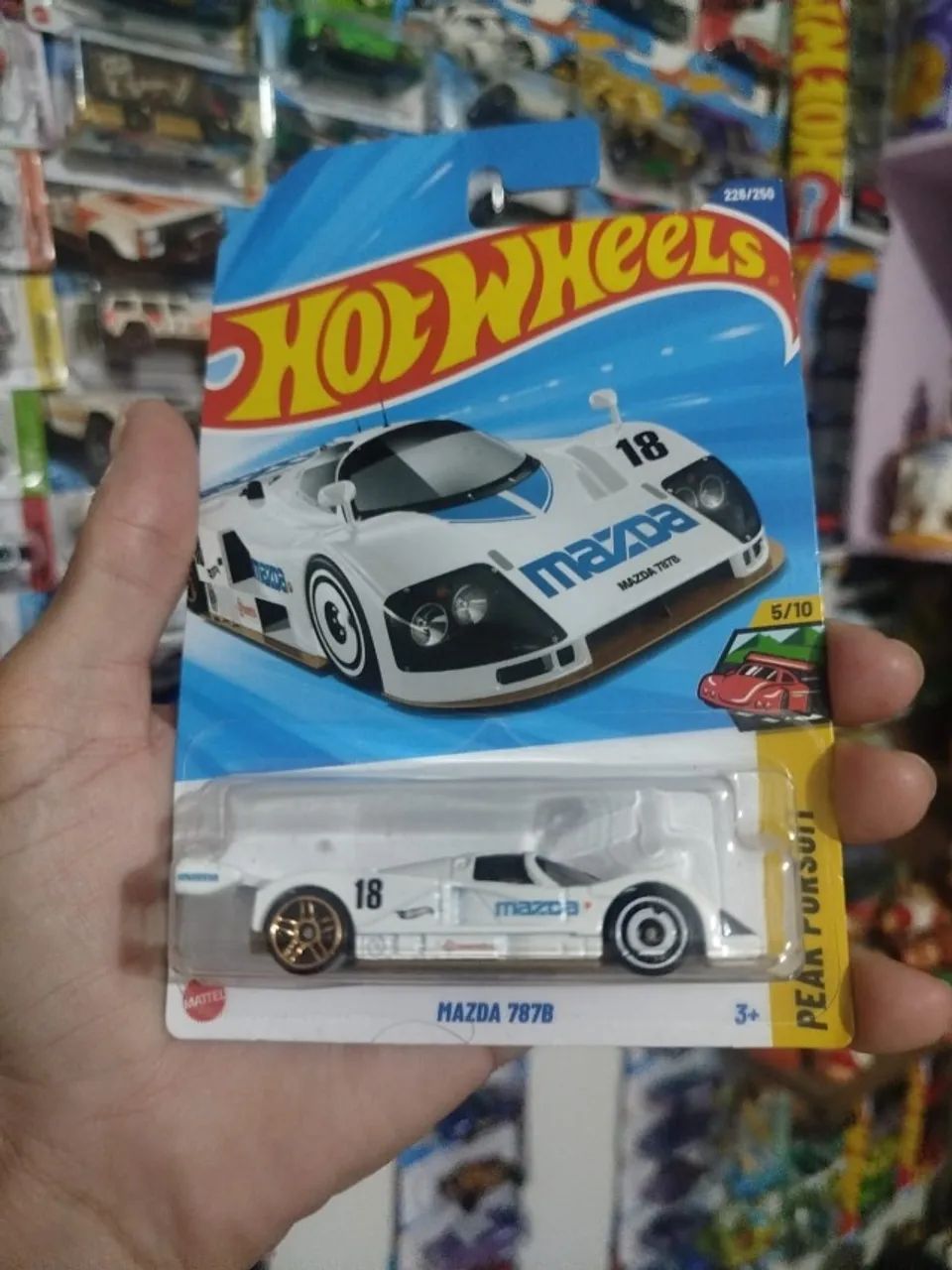 HOT WHEELS MAZDA 787B 1:64